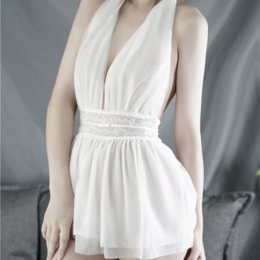 （情趣内衣）羞羞宝贝深V性感挂脖睡裙(白）